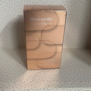Pierre Cardin Pour Femme Gold Packaging